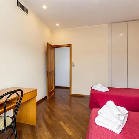 Lejlighed Bright With A View, Pool And Parking